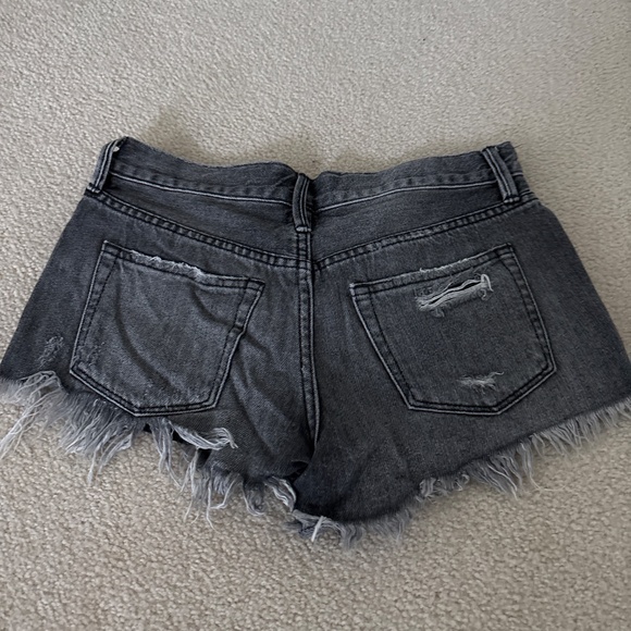 Free people distressed black jean shorts, size 24 - Picture 3 of 3
